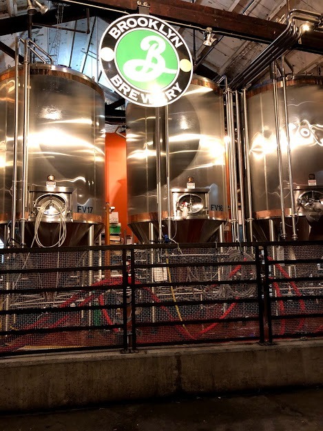 Tanques fermentadores da cervejaria Brooklyn